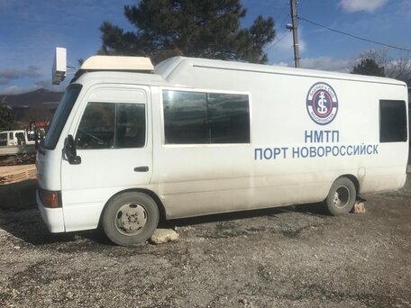 1997 Toyota Coaster, белый, 850000 рублей, вид 1