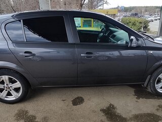 2011 Opel Astra H Рестайлинг, серый, 549000 рублей, вид 4
