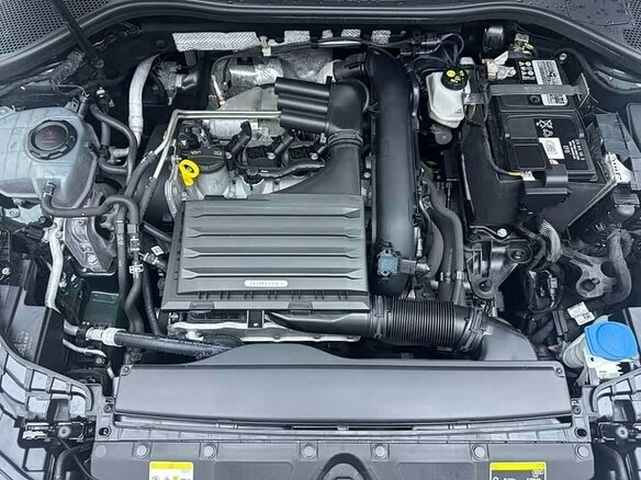 2023 Audi A3 35 TFSI Long IV (8Y), зелёный - вид 19