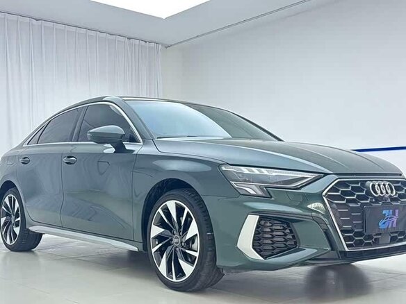 2023 Audi A3 35 TFSI Long IV (8Y), зелёный - вид 2