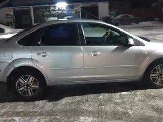 2005 Ford Focus II, серебристый, 425000 рублей, вид 4
