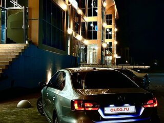 2014 Volkswagen Jetta VI, серебристый, 1000000 рублей, вид 3