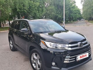 2020 Toyota Highlander III (XU50) Рестайлинг, чёрный, 4300000 рублей, вид 4