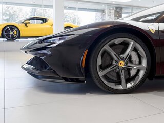 2021 Ferrari SF90 Stradale, коричневый, 49049016 рублей, вид 2