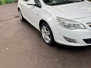 2012 Opel Astra J, белый, 700000 рублей, вид 3