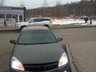 2011 Opel Astra H Рестайлинг, серый, 610000 рублей, вид 2