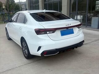 2023 Kia K3 II (China Market) Рестайлинг, белый, 1620000 рублей, вид 5