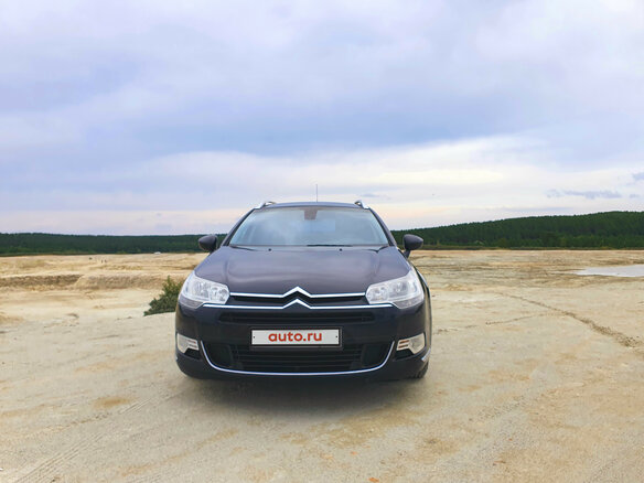 2010 Citroen C5 II, чёрный - вид 2