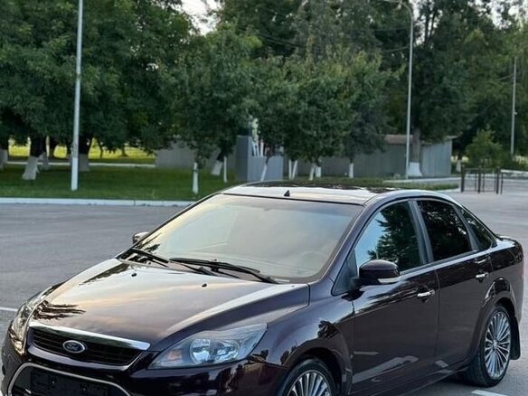 2009 Ford Focus II Рестайлинг, фиолетовый, 670000 рублей