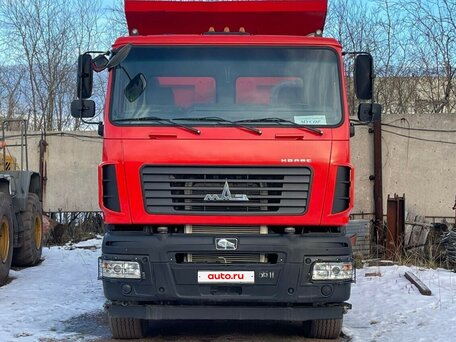 2020 МАЗ 6516, красный, 4500000 рублей, вид 1