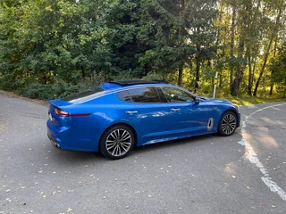 2018 Kia Stinger I, синий, 2000000 рублей, вид 5