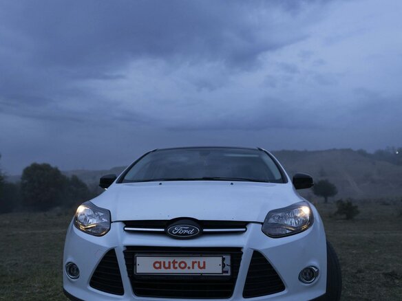 2013 Ford Focus III, белый, 800000 рублей - вид 4