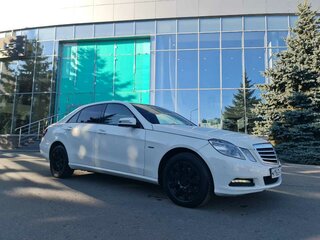 2010 Mercedes-Benz E-Класс 200 5G-Tronic IV (W212, S212, C207), белый, 1350000 рублей, вид 5