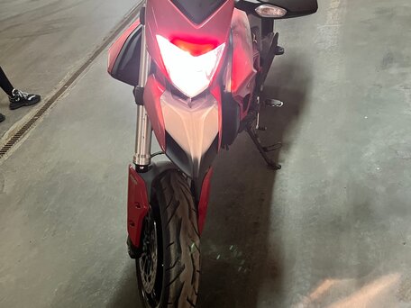 2014 Ducati Hypermotard, красный, 880000 рублей, вид 5