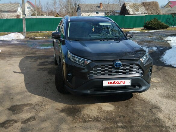 2019 Toyota RAV4 V (XA50), коричневый, 2800000 рублей