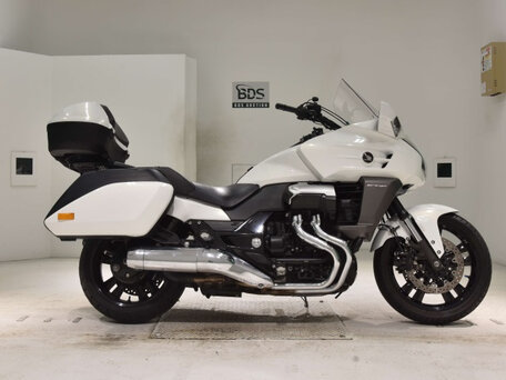 2014 Honda CTX 1300, белый, 900000 рублей, вид 1
