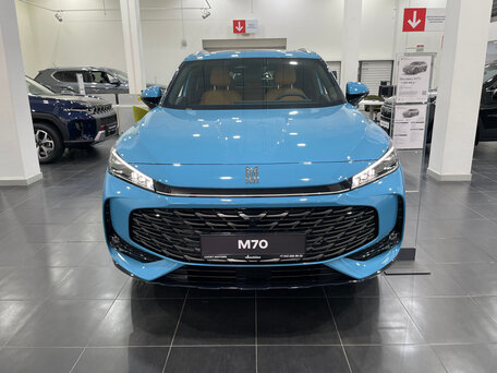 Москвич М70