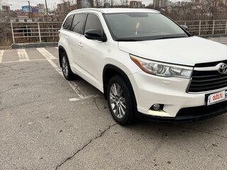 2014 Toyota Highlander III (XU50), белый, 2999000 рублей, вид 3