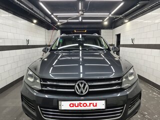 2014 Volkswagen Touareg II, серый, 2900000 рублей, вид 2