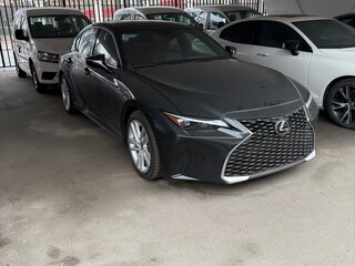 2021 Lexus IS 300 III Рестайлинг 2, чёрный, 4250000 рублей, вид 2