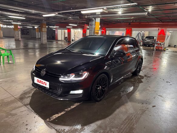 2013 Volkswagen Golf VII, чёрный, 1290000 рублей