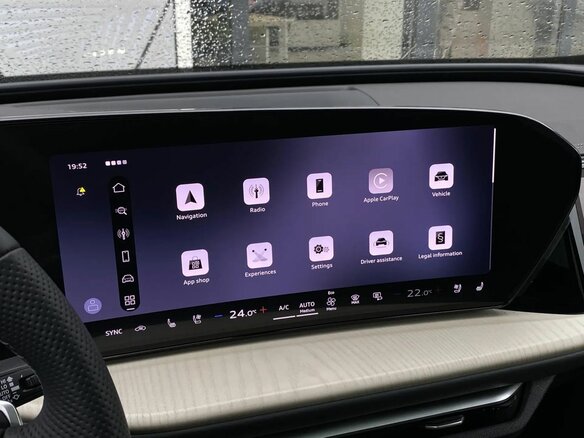 2026 Audi Q5 L III (GU), зелёный - вид 20