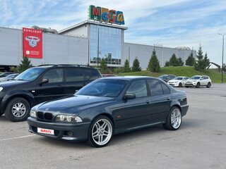 2001 BMW 5 серии 530i IV (E39) Рестайлинг, серый, 990000 рублей, вид 1
