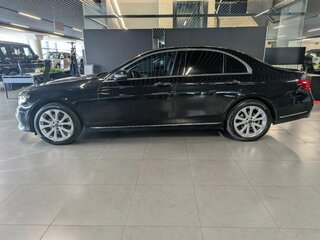 2019 Mercedes-Benz E-Класс 200 V (W213, S213, C238), чёрный, 2790000 рублей, вид 3