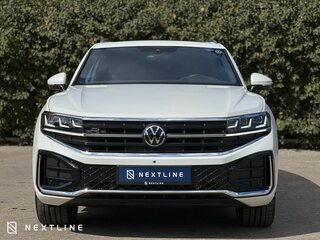 2025 Volkswagen Touareg III Рестайлинг, белый, 12990000 рублей, вид 3