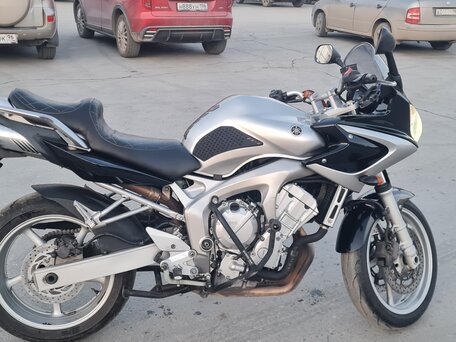 2003 Yamaha FZ6, серебристый, 450000 рублей, вид 1