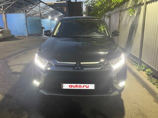 2016 Mitsubishi Outlander III Рестайлинг 2, чёрный, 1520000 рублей, вид 2