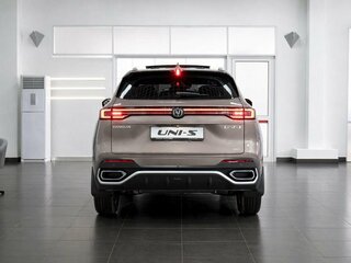 2026 Changan UNI-S I Рестайлинг, золотистый, 3049101 рублей, вид 5
