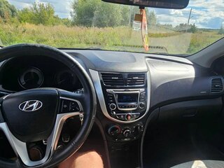 2011 Hyundai Solaris I, жёлтый, 360000 рублей, вид 4
