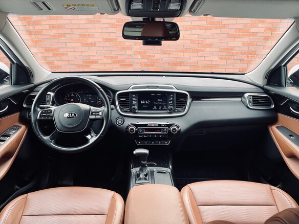 2017 Kia Sorento III Prime Рестайлинг, белый, 2950000 рублей - вид 12