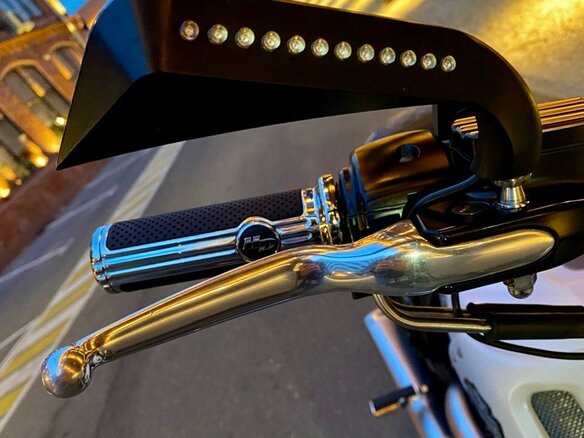 2013 Harley-Davidson V-Rod Muscle, белый, 5100000 рублей - вид 11
