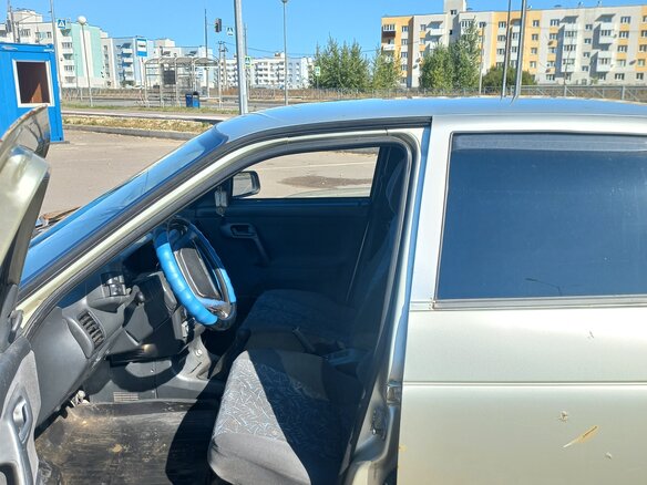 2004 Lada (ВАЗ) 2110, серебристый, 110000 рублей - вид 7