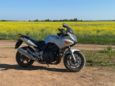 2004 Honda CBF 600, серебристый, 449000 рублей, вид 4