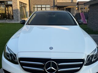 2016 Mercedes-Benz E-Класс 200 V (W213, S213, C238), белый, 3090000 рублей, вид 4