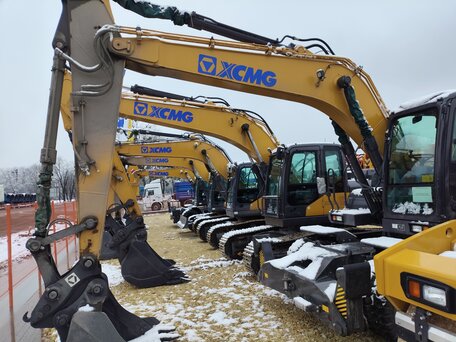 2024 XCMG XE180WD, жёлтый, 12990003 рублей, вид 2