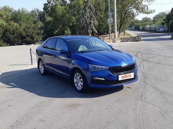 2022 Skoda Rapid II, синий, 2050000 рублей