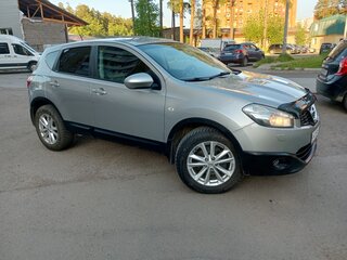 2013 Nissan Qashqai I Рестайлинг, серебристый, 1200000 рублей, вид 4