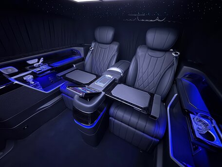 2024 Mercedes-Benz V-Класс Extra Long 300 d экстра длинный III (W447) Рестайлинг, чёрный, 25990000 рублей, вид 2