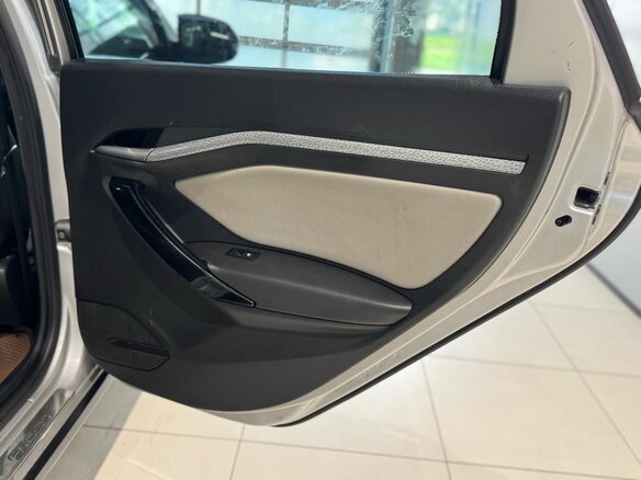 2020 Lada (ВАЗ) Vesta SW I, серебристый, 1099000 рублей - вид 13