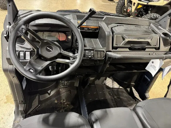 2025 BRP Can-Am Defender HD10, чёрный - вид 12