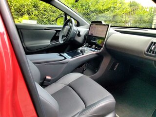 2023 Subaru Solterra, красный, 3500000 рублей, вид 4