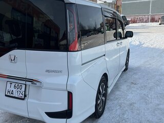 2017 Honda Stepwgn Spada V, белый, 2000000 рублей, вид 4