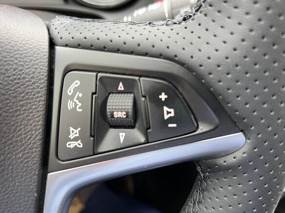 2013 Opel Astra GTC J Рестайлинг, красный, 899999 рублей - вид 13