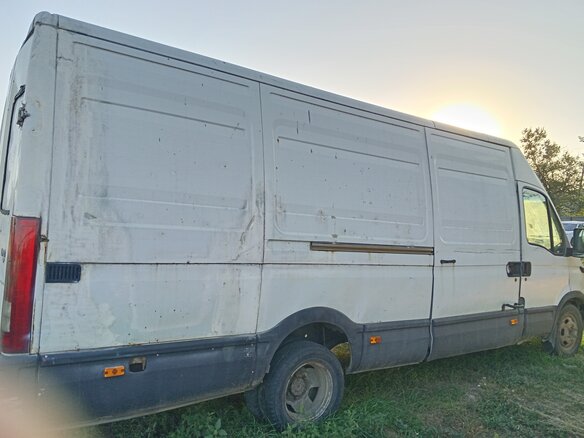 2006 Iveco Daily, белый, 350000 рублей - вид 5