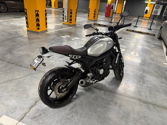 2019 Yamaha XSR900, серебристый, 860000 рублей - вид 9
