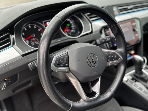 2020 Volkswagen Passat B8 Рестайлинг, белый, 2400000 рублей - вид 7